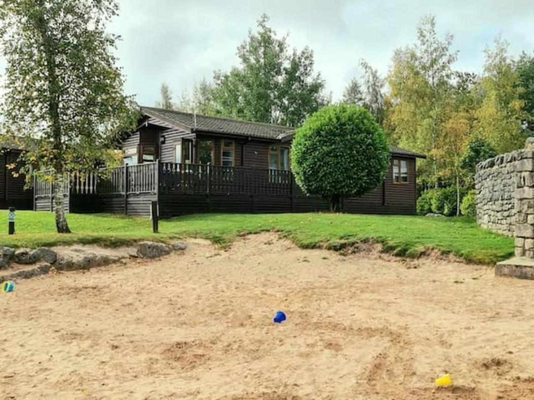 4 Bed Luxury Lodge With Hot Tub Near Lake District Warton Экстерьер фото