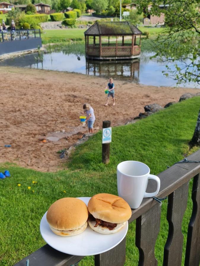 4 Bed Luxury Lodge With Hot Tub Near Lake District Warton Экстерьер фото